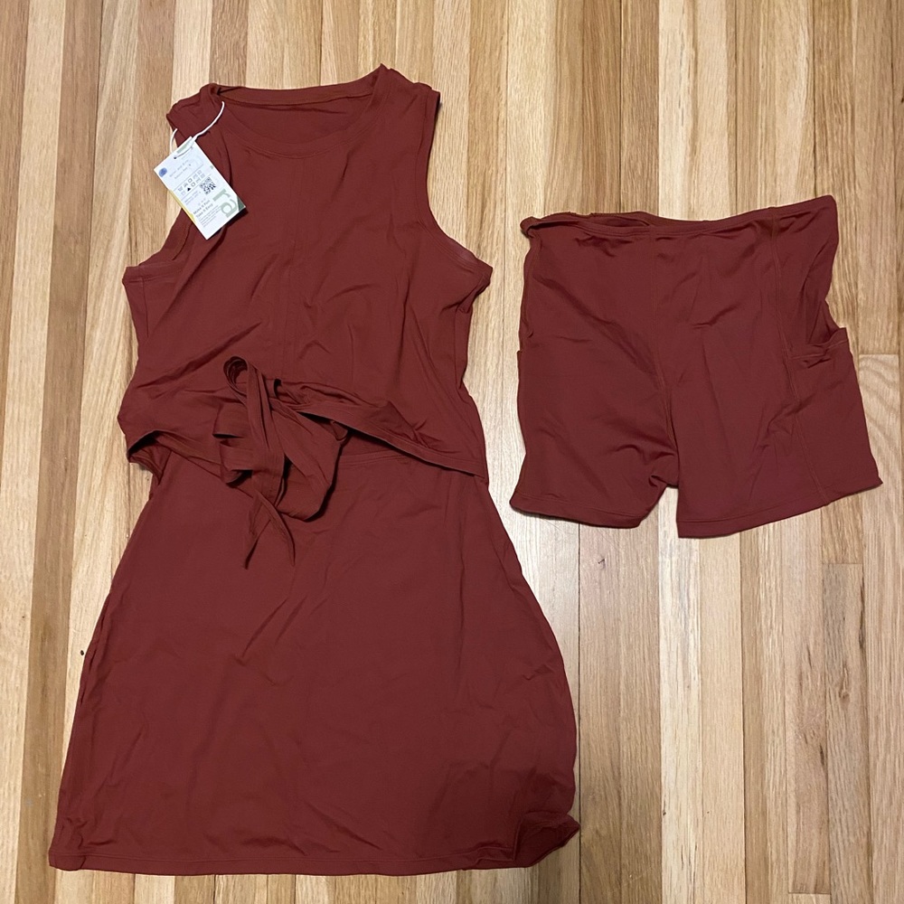Halara In My Feels Everyday 2 piece Activity Dress.Never worn. Original tags on.